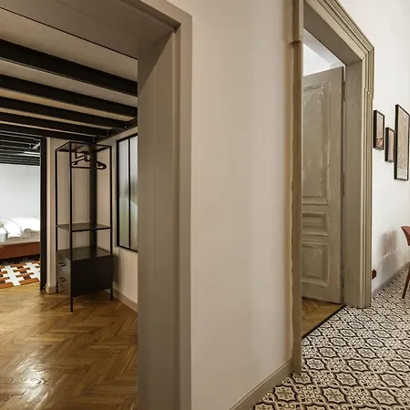 Old Town Mezzanine By Fragola Collection Krakkó